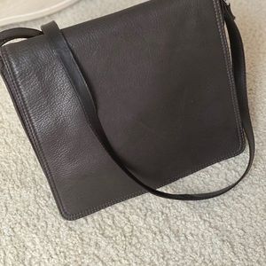 Wilson’s Leather Organizer Continental Crossbody